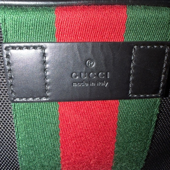 Gucci Black Belt Bag with Signature Stripe - Picture 6 of 7